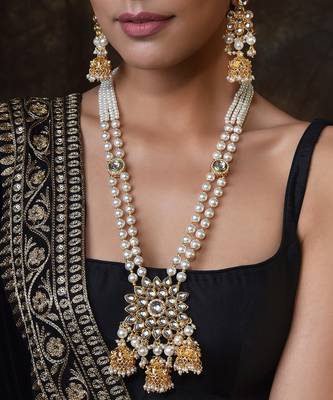 White Gold Tone Long Kundan Necklace Set With Maang Tikka 3