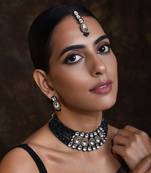 Green Rhodium Plated Kundan Choker Necklace Set With Maang Tikka