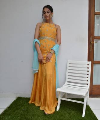Dawn And Sea Sharara Set 1