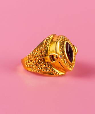 Garnet Poison ring 2