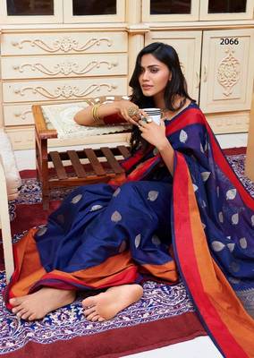 Navy Blue Cotton Blend Zari Border & Pallu Saree With Blouse 4