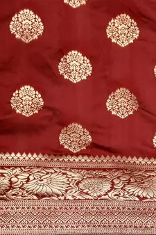 Maroon Woven Silk Blend Saree With Blouse