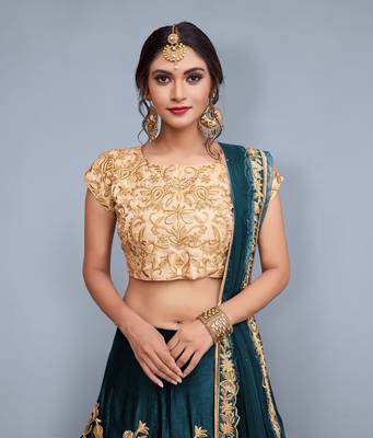 GREEN ZARI DORI & SEQUINS EMBROIDERED VELVET FESTIVE BRIDAL WEDDING & PARTY WEAR SEMI STITCHED LEHENGA CHOLI 3
