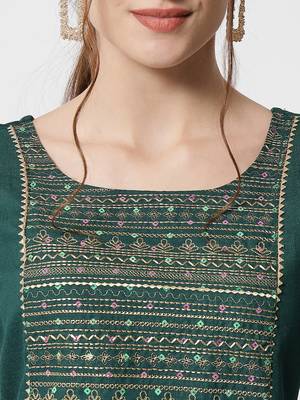 Dark-green digital print georgette Kurta Pant With Dupatta 2