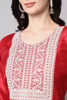 Red embroidered cotton silk Kurta Pant With Dupatta
