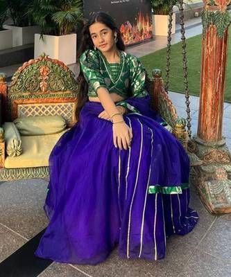 Floral Brocade Embroidered Green Top And  Lehenga With Matching Dupatta 4