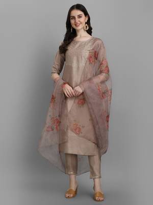 Beige embroidered silk blend Kurta Pant With Dupatta 1