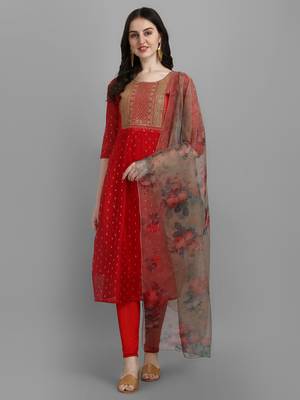 Red embroidered chanderi Kurta Pant With Dupatta 1