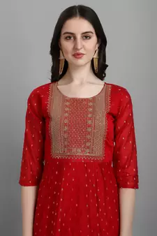 Red embroidered chanderi Kurta Pant With Dupatta