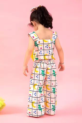 Square Shaped Crop Top With Printed Off White Pants