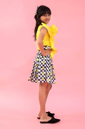 One Off Shoulder Flarry Flowered Crop Top With Box Pleat Skirts