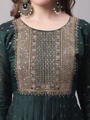 Dark-green embroidered chanderi Kurta Pant With Dupatta 2