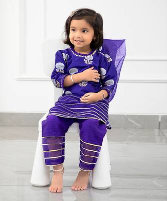 Round Neck Brocade Embroidered Stylish Purple Kurti With Organza Hem Pant And Dupatta 1