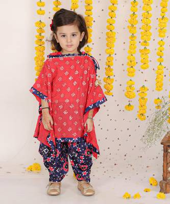 Tart Red One Shoulder Top With Sequins Embroidered Cape And Patola 2