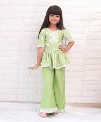 Green Thread Embroidered And Lace Work Kurti With Palazzo 1