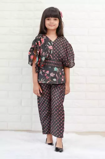 Peplum Style Floral Printed Black Top With Pant
