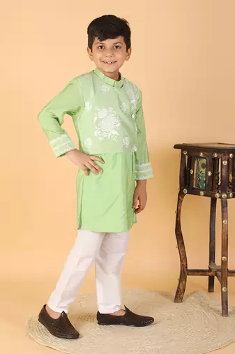 Green Kurta With Floral Thread Embroidered Asymmetric Attached Jacket And Pyjama