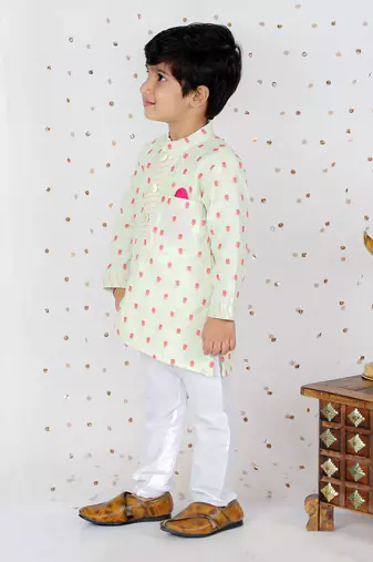 Thread Embroidered Kurta And White Pyjama