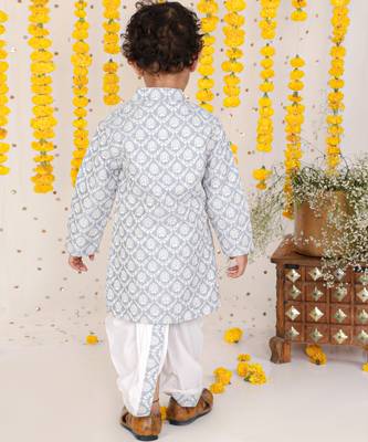 Floral Thread Embroidered Grey Kurta And Dhoti 2
