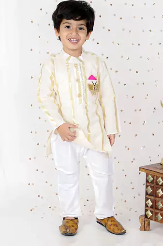 Shiny Stripes Kurta With Pyjama