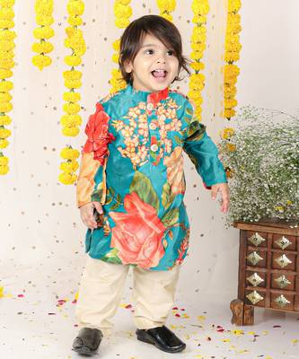Velvet Floral Printed Kurta With Pyjama 1