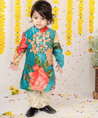 Velvet Floral Printed Kurta With Pyjama 2