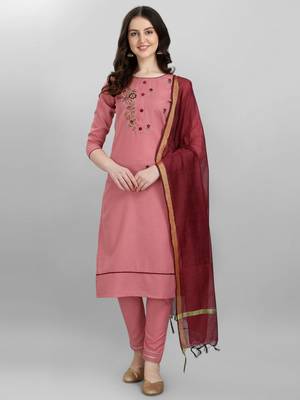 Light-pink embroidered cotton Kurta Pant With Dupatta 1