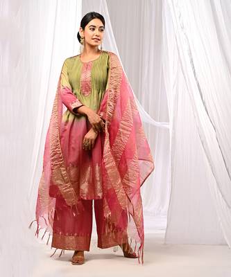 Shaded Green Wine  Pure Chanderi  Flaired A Line  Kurta Sets 4
