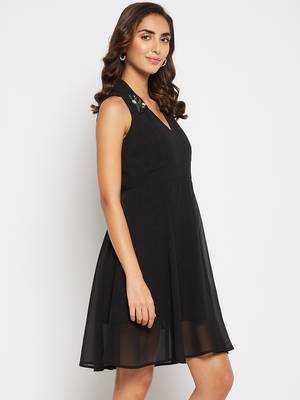Black embroidered polyester long-dresses 5