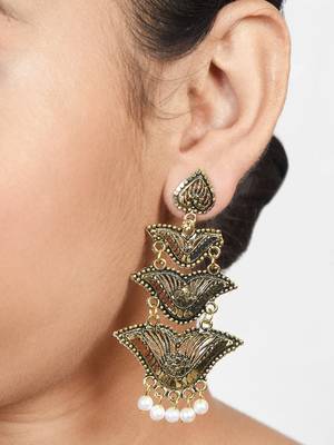 BLACK & GOLDEN-toned Heart shaped Chandbalis 4