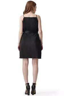 Popwings Women Casual Black Solid Wrinkle Design Tie-Belt Knee Length Dress