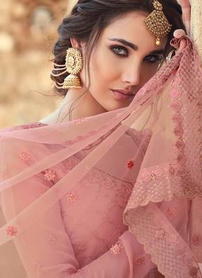 Peach Georgette Sequin Threadwork Salwar Suit Set 2