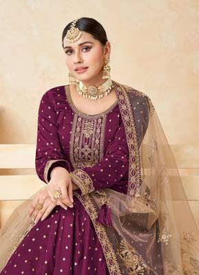Magenta embroidered taffeta salwar 2