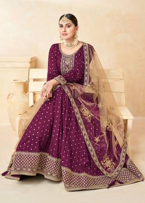 Magenta embroidered taffeta salwar 4