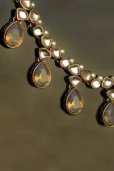 Grey Crystal Kundan Necklace Set