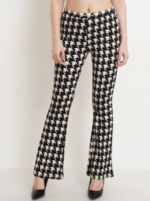 Popwings Black & White Geometric Printed Mid Rise Women Trouser 1
