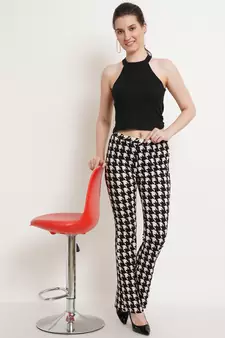 Popwings Black & White Geometric Printed Mid Rise Women Trouser