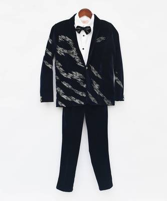 Dark Blue Embroidered Velvet Coat Set 3