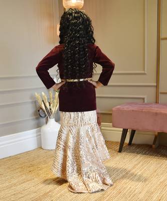 Fawn Sequins Embroidery Gown and Velvet Jacket 3