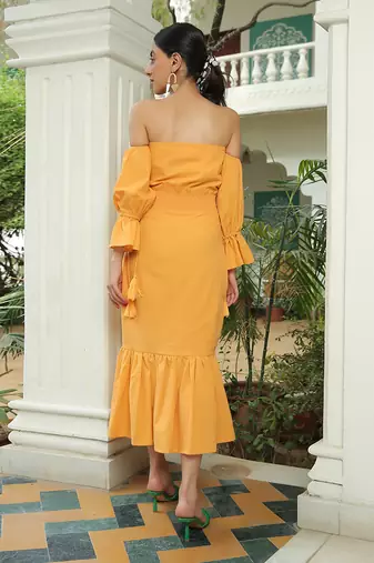 Nia Mimosa Yellow Off Shoulder Smoked Midi Dress