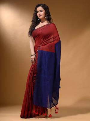 Red Cotton Handspun Soft Saree With Contrast Blue Pallu 3
