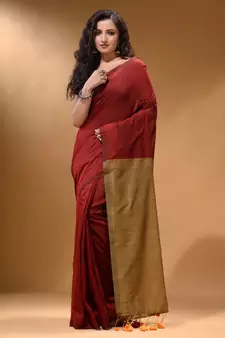 Red Cotton Handspun Soft Saree With Contrast Beige Pallu