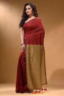Red Cotton Handspun Soft Saree With Contrast Beige Pallu