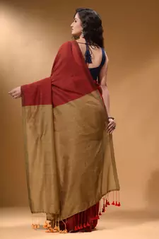 Red Cotton Handspun Soft Saree With Contrast Beige Pallu