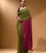Moss Green Cotton Handspun Soft Saree With Contrast Fuchsia Pallu
