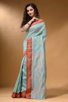 Sea Green Silk Matka Soft Saree With Paisley Motifs