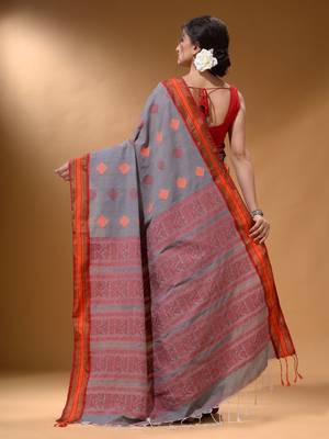 Shark Grey Silk Matka Soft Saree With Nakshi Pallu 4