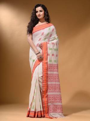 Off White Silk Matka Soft Saree With Nakshi Pallu 1