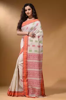 Off White Silk Matka Soft Saree With Nakshi Pallu