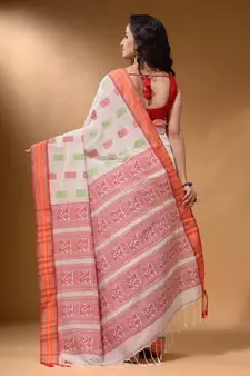 Off White Silk Matka Soft Saree With Nakshi Pallu